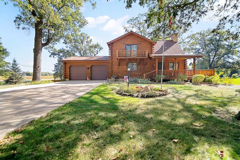 Photo of 3527 S Wayne Avenue, St. Anne, IL 60964 (MLS # 12491653) Photo of 3527 S Wayne Avenue, St. Anne, IL 60964 (MLS # 12491653)