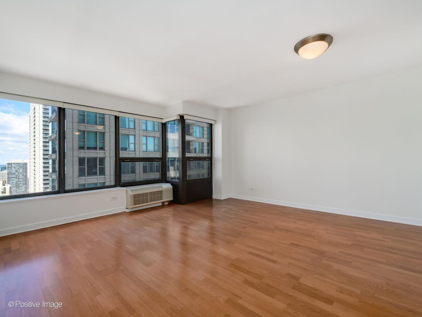 30 E Huron Street 3506