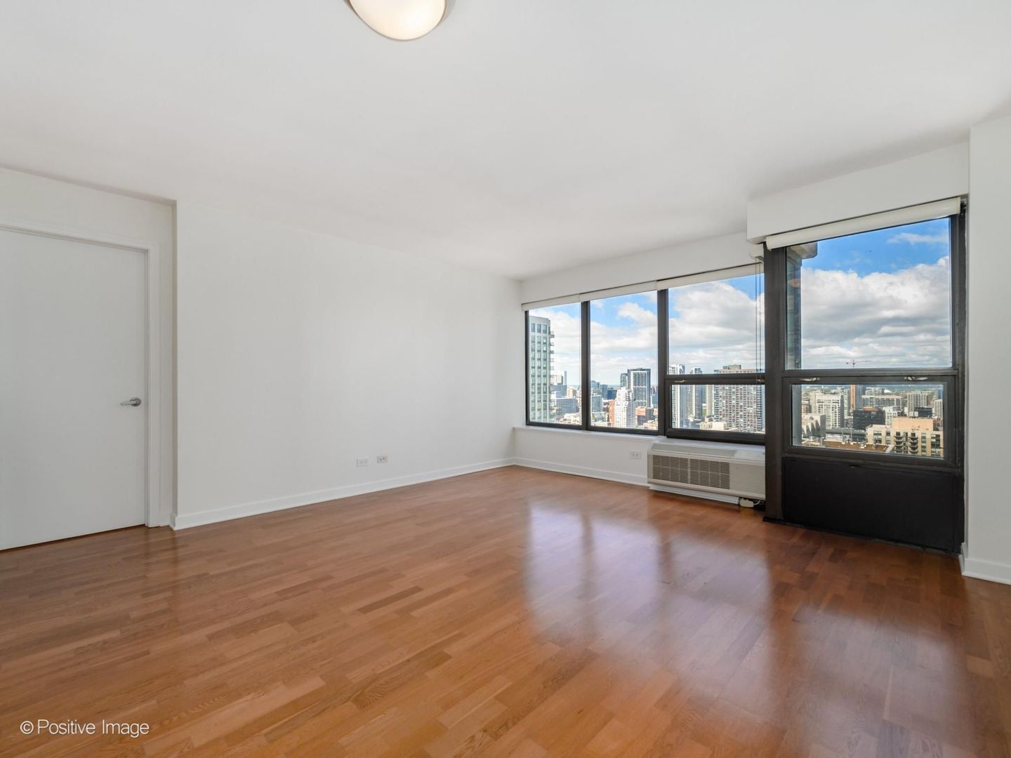 30 E Huron Street 3506