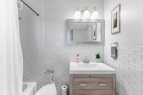 Tiny photo for 3600 N LAKE SHORE Drive #514, Chicago, IL 60613 (MLS # 12467853)