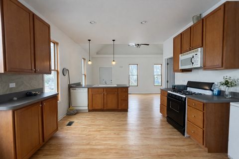 Tiny photo for 255 Bartlett Place, Elgin, IL 60120 (MLS # 12606794)