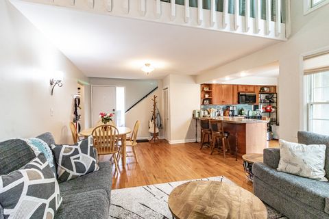 Tiny photo for 727 Colby Court, Gurnee, IL 60031 (MLS # 12565581)