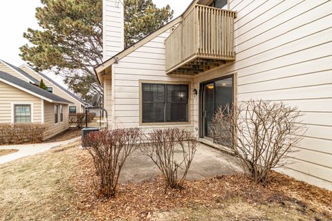 Tiny photo for 727 Colby Court, Gurnee, IL 60031 (MLS # 12565581)