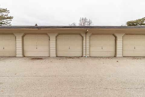 Tiny photo for 727 Colby Court, Gurnee, IL 60031 (MLS # 12565581)