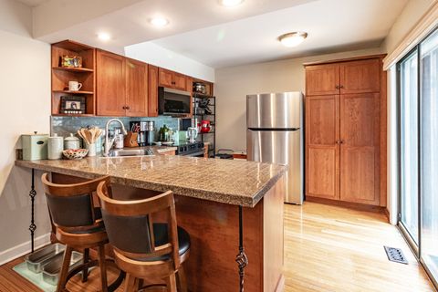 Tiny photo for 727 Colby Court, Gurnee, IL 60031 (MLS # 12565581)