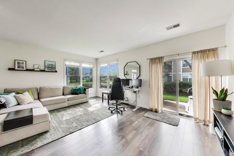 Tiny photo for 903 Sheridan Circle, Naperville, IL 60563 (MLS # 12639065)