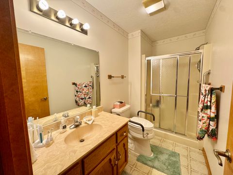 Tiny photo for 31 Colonial Drive, Clinton, IL 61727 (MLS # 12464539)