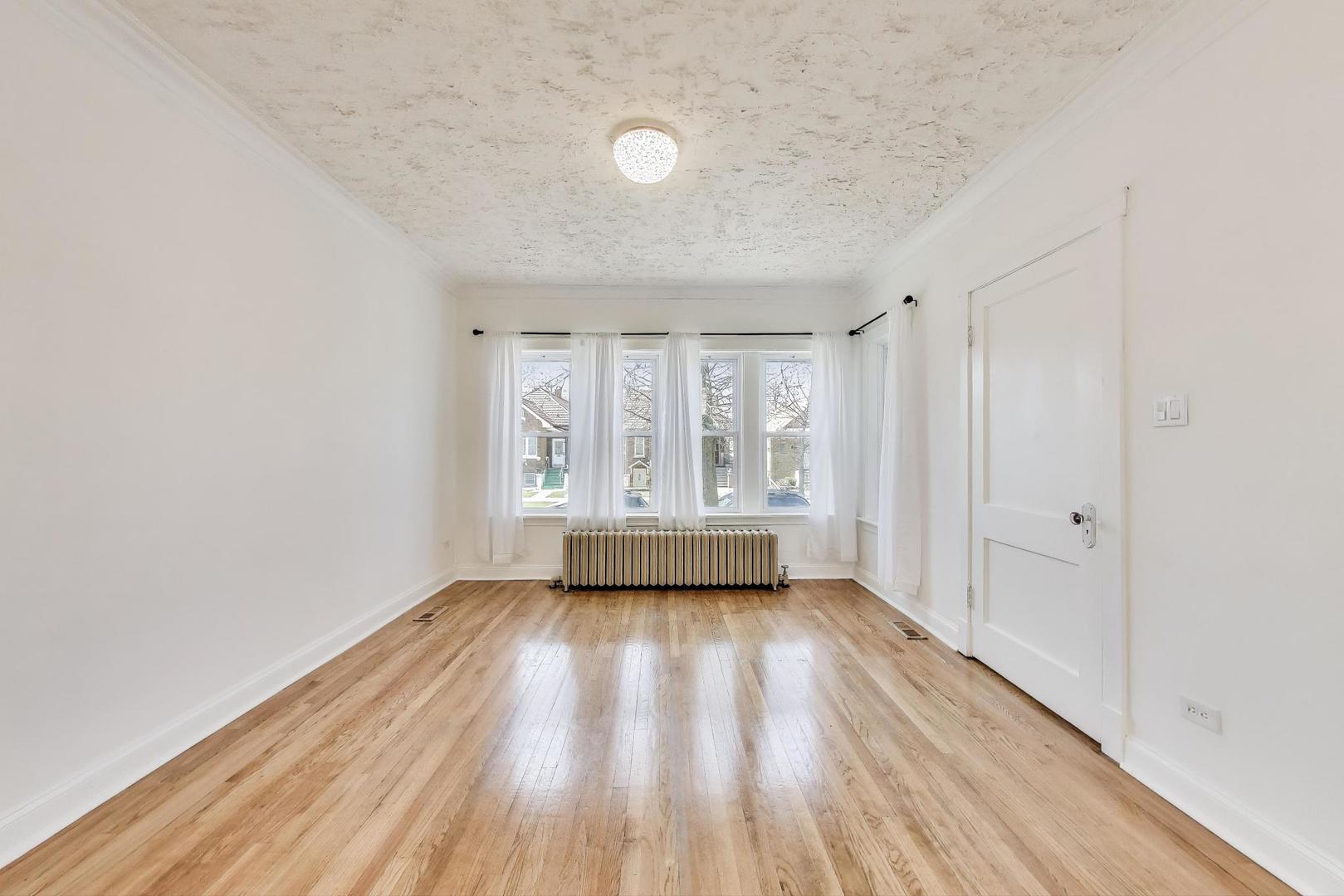 1803 S 59th Court