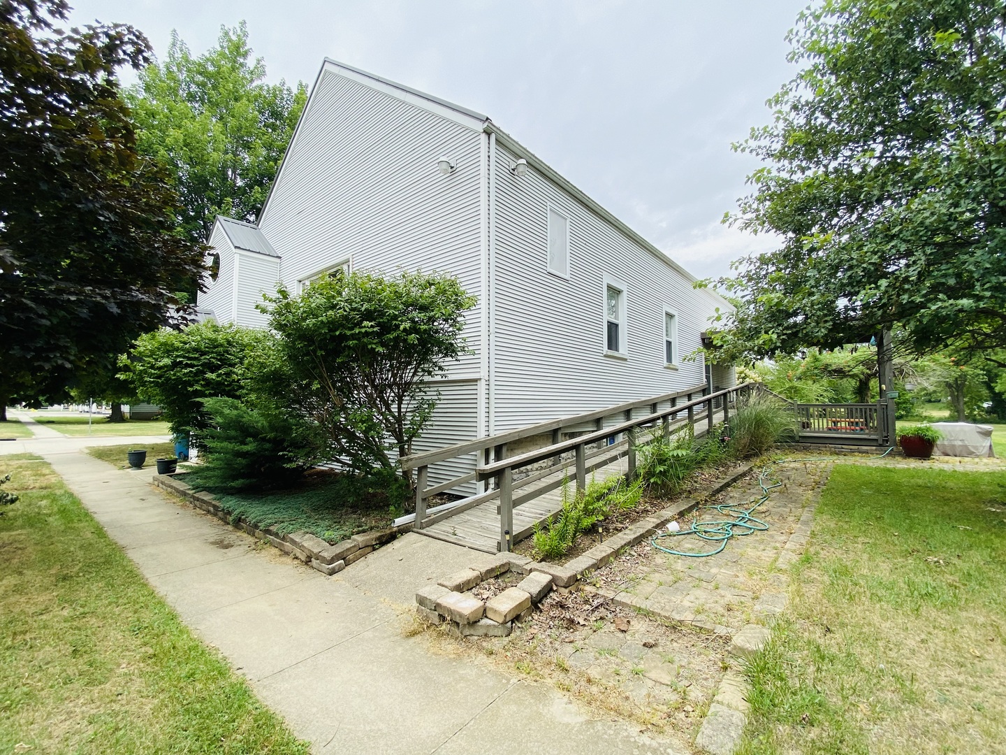101 E Grove Street