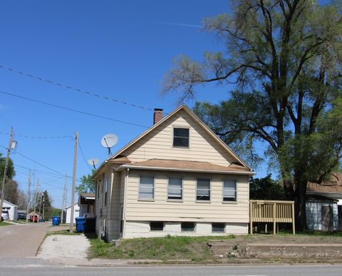 Photo of 4519 4th Avenue, Moline, IL 51265 (MLS # 12622254)