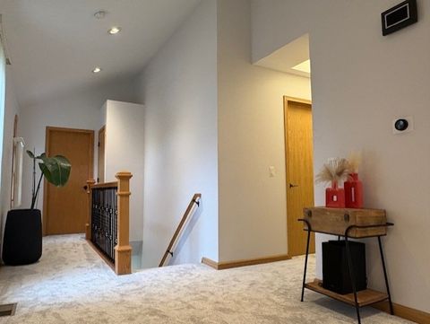 Tiny photo for 160 Inverness Court #A, Elk Grove Village, IL 60007 (MLS # 12502990)