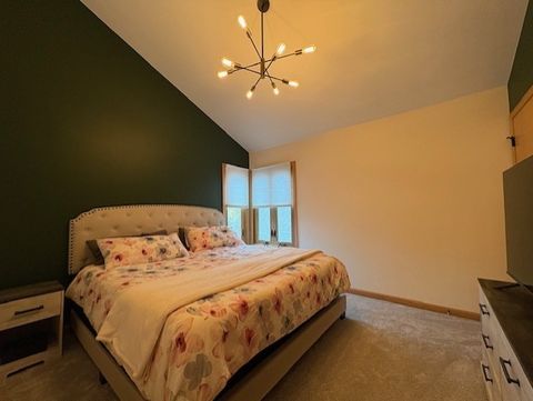 Tiny photo for 160 Inverness Court #A, Elk Grove Village, IL 60007 (MLS # 12502990)