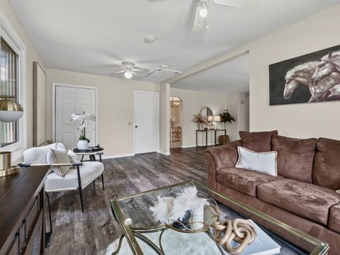 Tiny photo for 1124 LOVELL Court, Elk Grove Village, IL 60007 (MLS # 12446602)