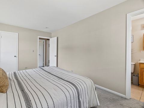 Tiny photo for 1124 LOVELL Court, Elk Grove Village, IL 60007 (MLS # 12446602)