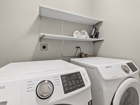 Tiny photo for 1124 LOVELL Court, Elk Grove Village, IL 60007 (MLS # 12446602)