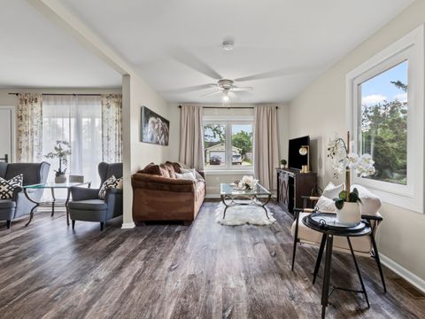 Tiny photo for 1124 LOVELL Court, Elk Grove Village, IL 60007 (MLS # 12446602)