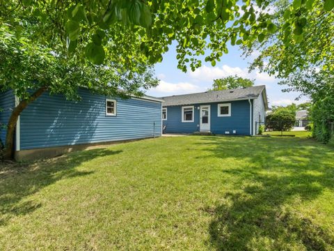 Tiny photo for 1124 LOVELL Court, Elk Grove Village, IL 60007 (MLS # 12446602)