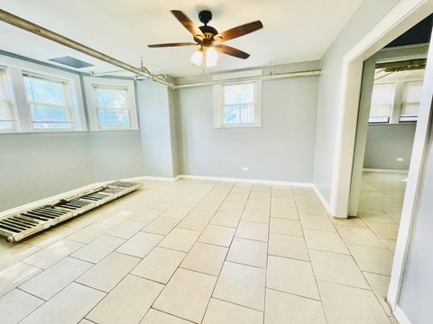 Tiny photo for 2300 W Granville Avenue #G, Chicago, IL 60659 (MLS # 12431476)