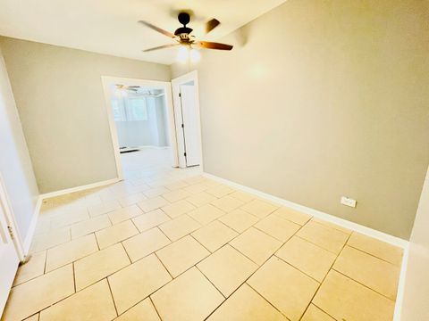 Tiny photo for 2300 W Granville Avenue #G, Chicago, IL 60659 (MLS # 12431476)