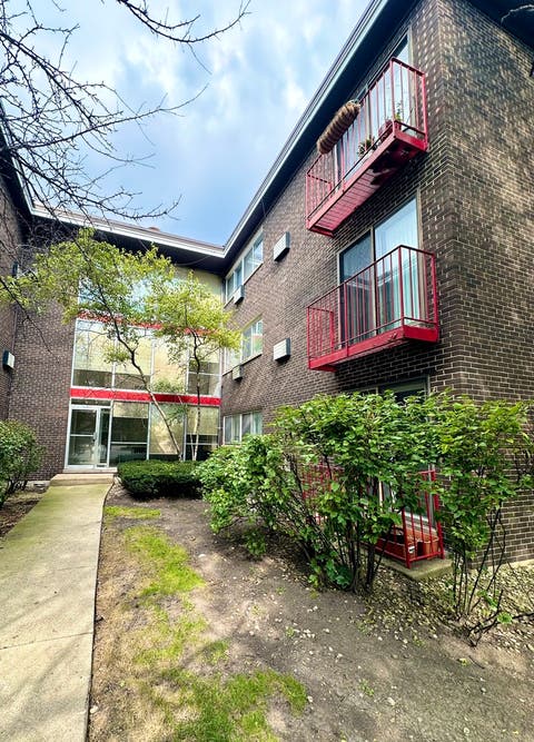 Tiny photo for 8524 Skokie Boulevard #3F, Skokie, IL 60077 (MLS # 12740162)