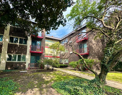 Photo of 8524 Skokie Boulevard #3F, Skokie, IL 60077 (MLS # 12740162)