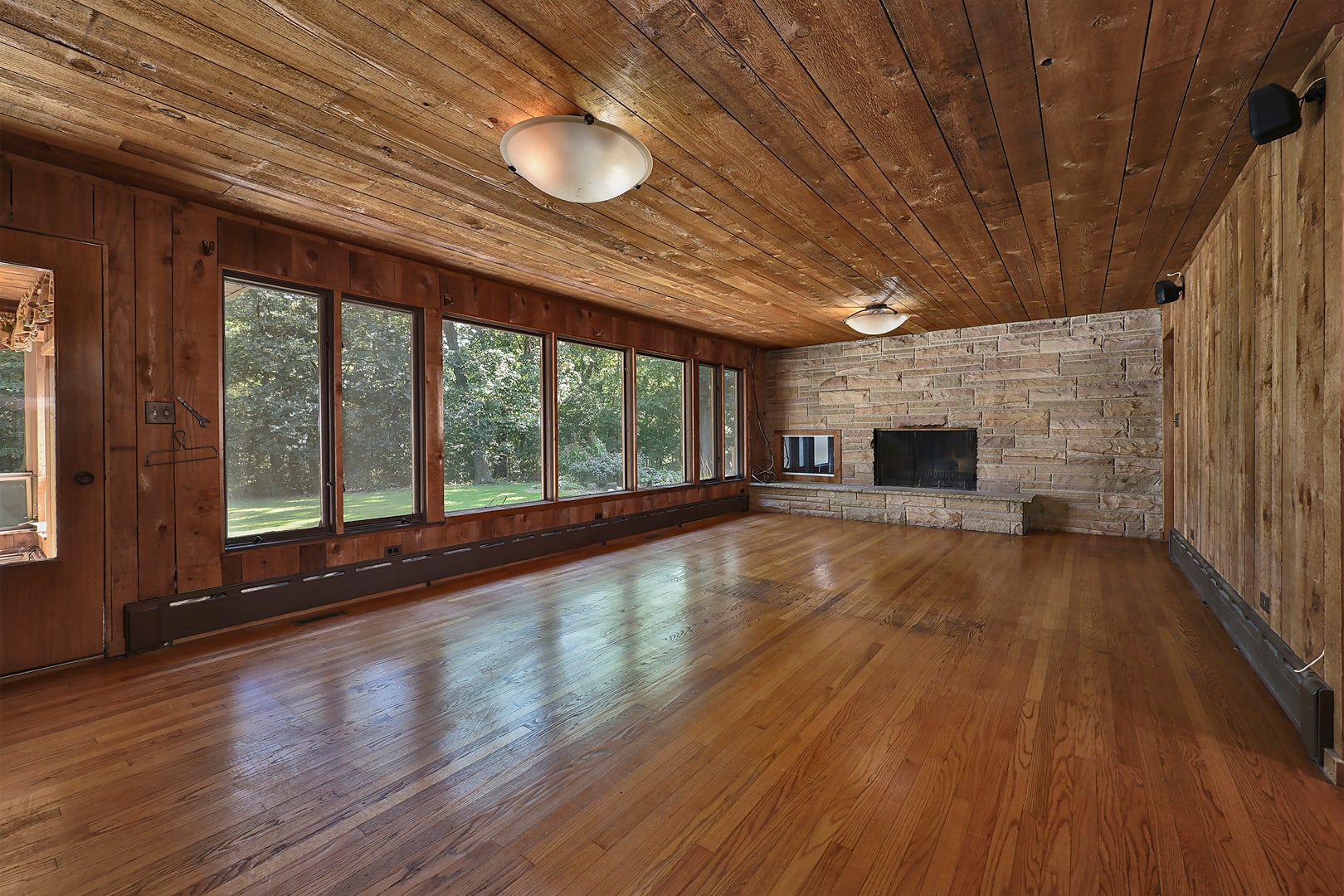 105 Lomond Drive