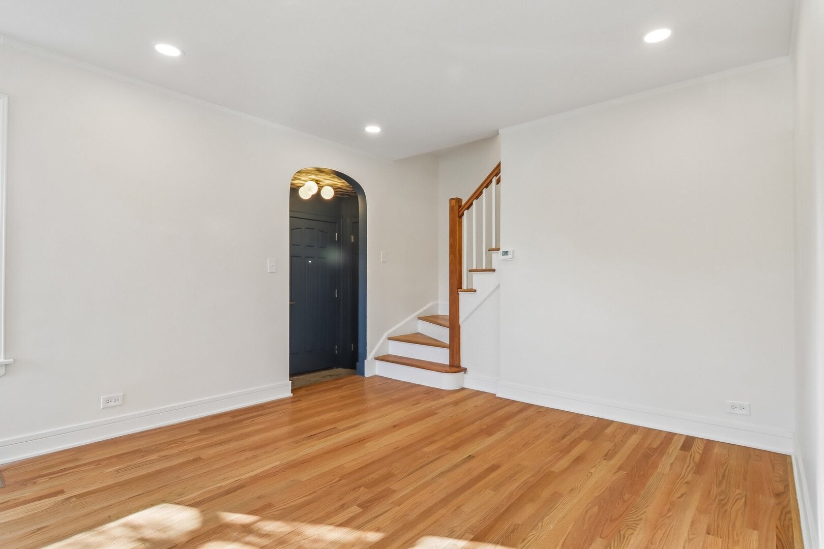 7659 S Hoyne Avenue