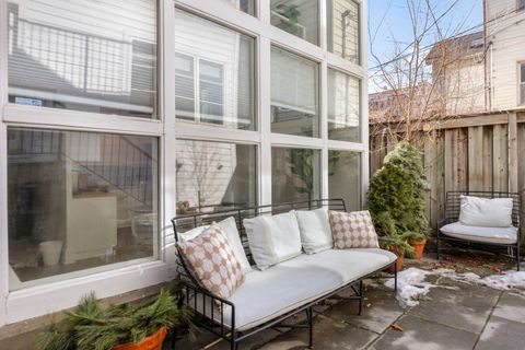 Tiny photo for 2037 W MCLEAN Avenue, Chicago, IL 60647 (MLS # 12571454)