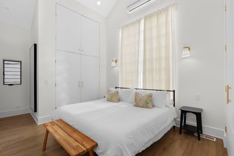 Tiny photo for 2037 W MCLEAN Avenue, Chicago, IL 60647 (MLS # 12571454)