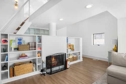 Tiny photo for 2037 W MCLEAN Avenue, Chicago, IL 60647 (MLS # 12571454)