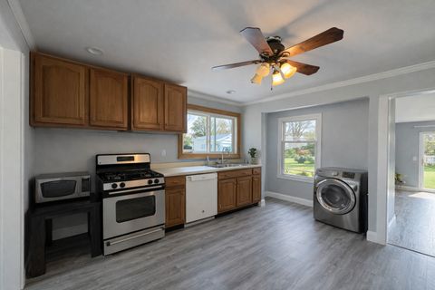 Tiny photo for 2109 Park Street, Rolling Meadows, IL 60008 (MLS # 12623902)