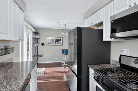 Tiny photo for 522 Apache Lane, Carol Stream, IL 60188 (MLS # 12537928)