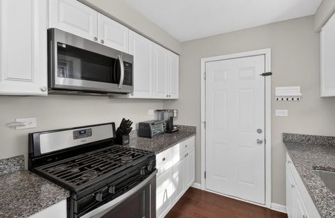 Tiny photo for 522 Apache Lane, Carol Stream, IL 60188 (MLS # 12537928)