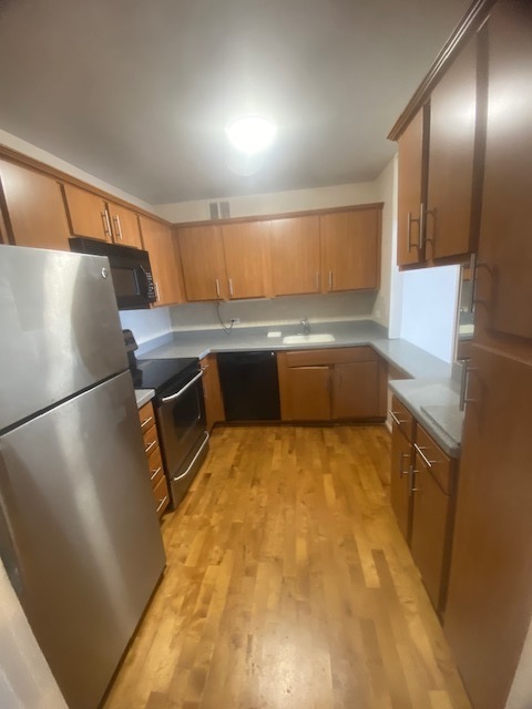 5415 N Sheridan Road 4502