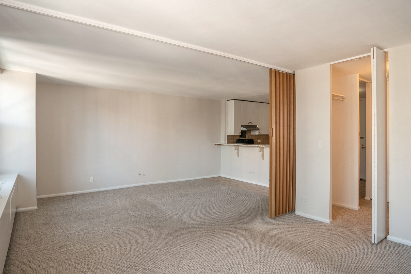 400 E RANDOLPH Street 3712