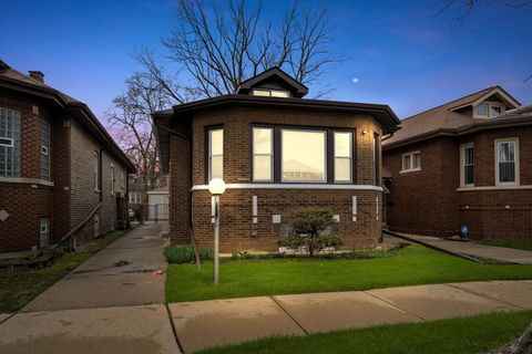 8040 S Luella Avenue Chicago IL 60617