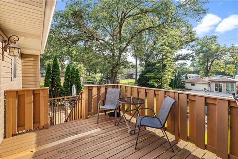 Tiny photo for 711 Osage Street, Joliet, IL 60432 (MLS # 12639988)