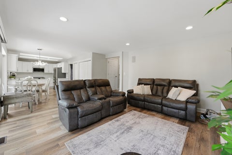 Tiny photo for 3 White Fence Trail, Streamwood, IL 60107 (MLS # 12745157)