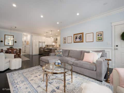 Tiny photo for 3156 N Cambridge Avenue #2, Chicago, IL 60657 (MLS # 12717540)