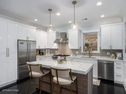 Tiny photo for 3156 N Cambridge Avenue #2, Chicago, IL 60657 (MLS # 12717540)
