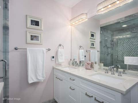 Tiny photo for 3156 N Cambridge Avenue #2, Chicago, IL 60657 (MLS # 12717540)