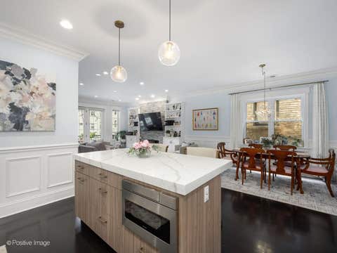 Tiny photo for 3156 N Cambridge Avenue #2, Chicago, IL 60657 (MLS # 12717540)