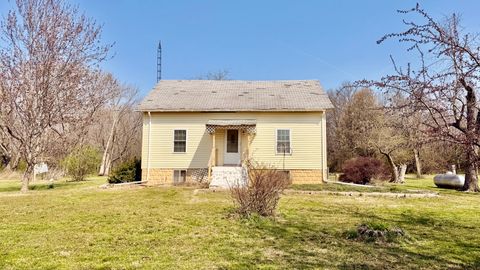 Photo of 800 W Mccord Street, Centralia, IL 62801 (MLS # 12604733)