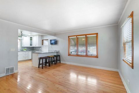 Tiny photo for 4539 Clyde Avenue, Lyons, IL 60534 (MLS # 12579494)