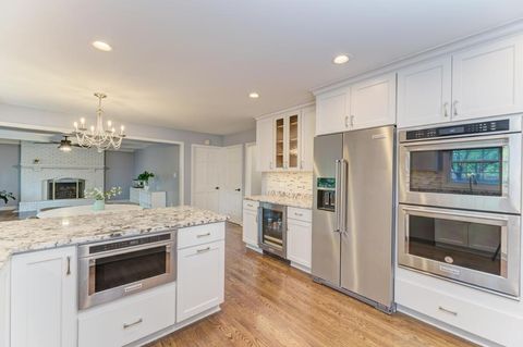 Tiny photo for 705 Potomac Avenue, Naperville, IL 60565 (MLS # 12459949)