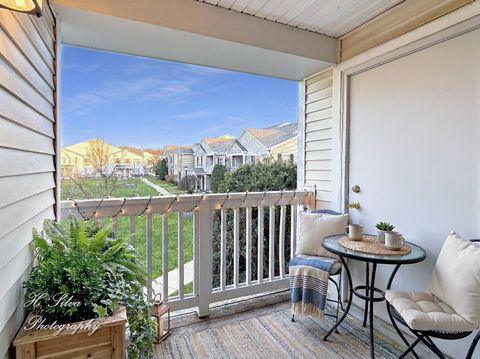 Tiny photo for 1431 Silverstone Drive #1431, Carpentersville, IL 60110 (MLS # 12523591)