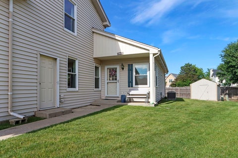 Tiny photo for 1137 Lockwood Court E, Buffalo Grove, IL 60089 (MLS # 12713338)