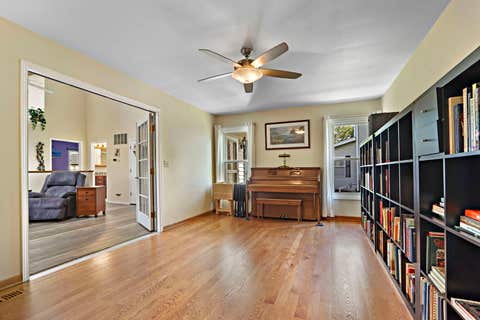 Tiny photo for 1137 Lockwood Court E, Buffalo Grove, IL 60089 (MLS # 12713338)