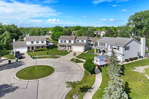 Tiny photo for 1137 Lockwood Court E, Buffalo Grove, IL 60089 (MLS # 12713338)
