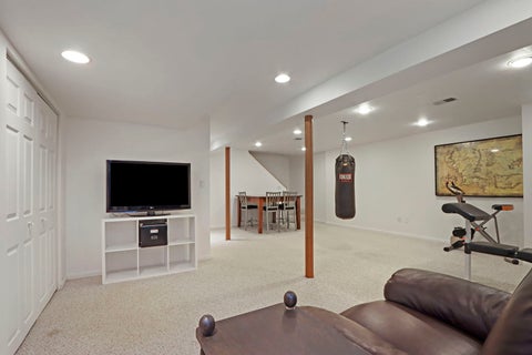 Tiny photo for 1137 Lockwood Court E, Buffalo Grove, IL 60089 (MLS # 12713338)